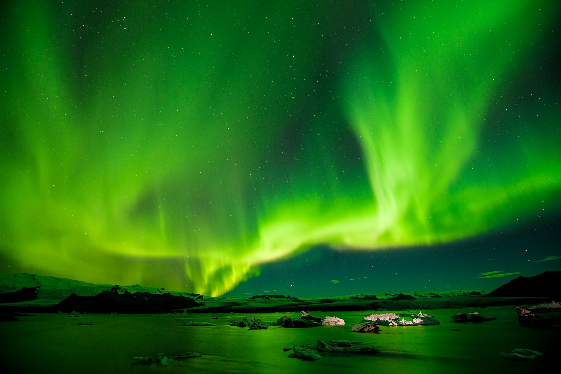 Northern Lights Viewing Opportunities: Your Ultimate Guide for Grand Hótel Reykjavík Guests